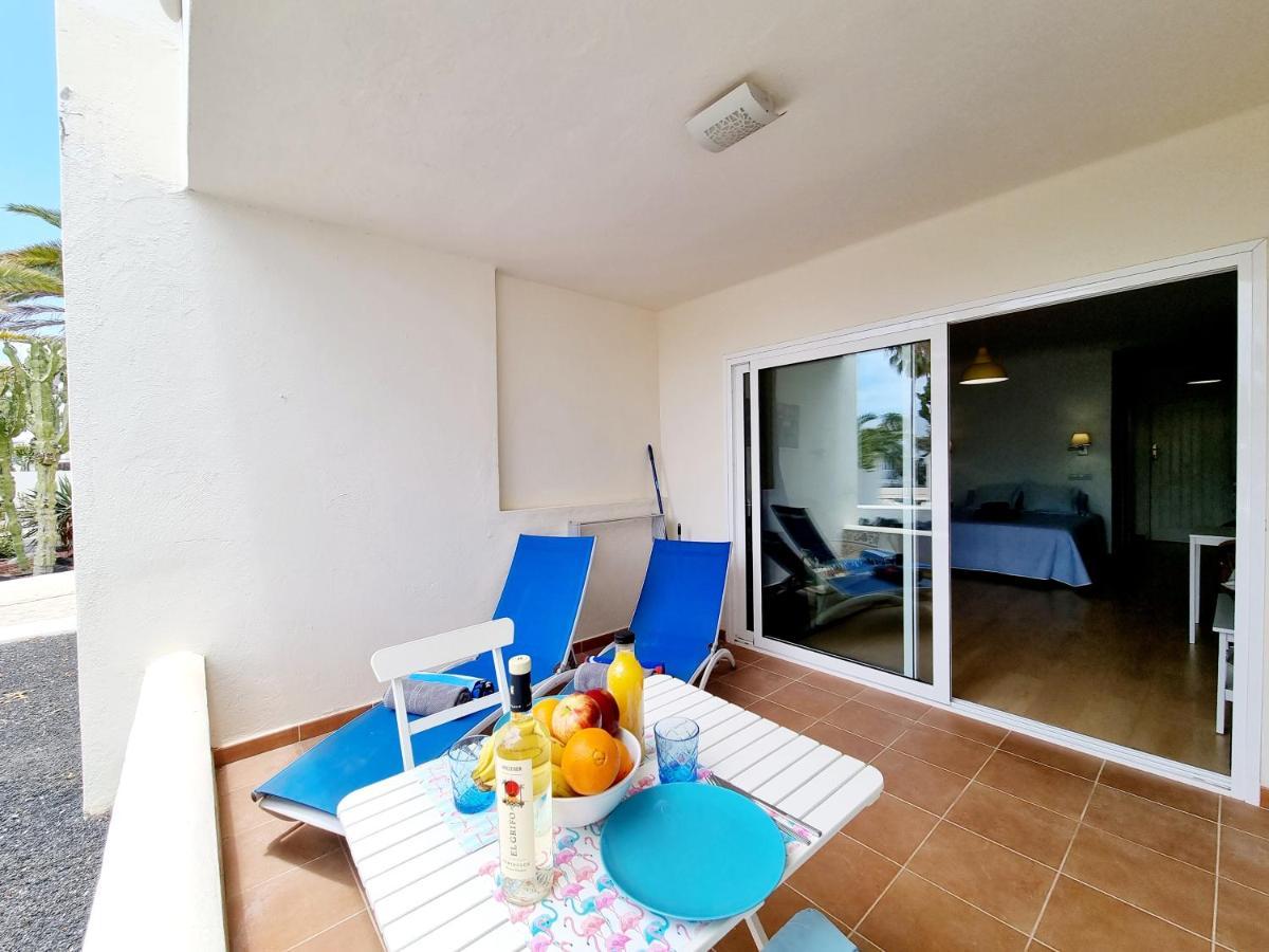 Apartamento Eduardo A Primera Linea Del Mar Costa Teguise Exterior photo